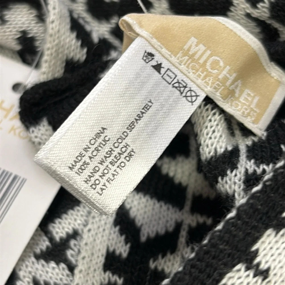 NWT Michael Kors Monogram Infinity Scarf